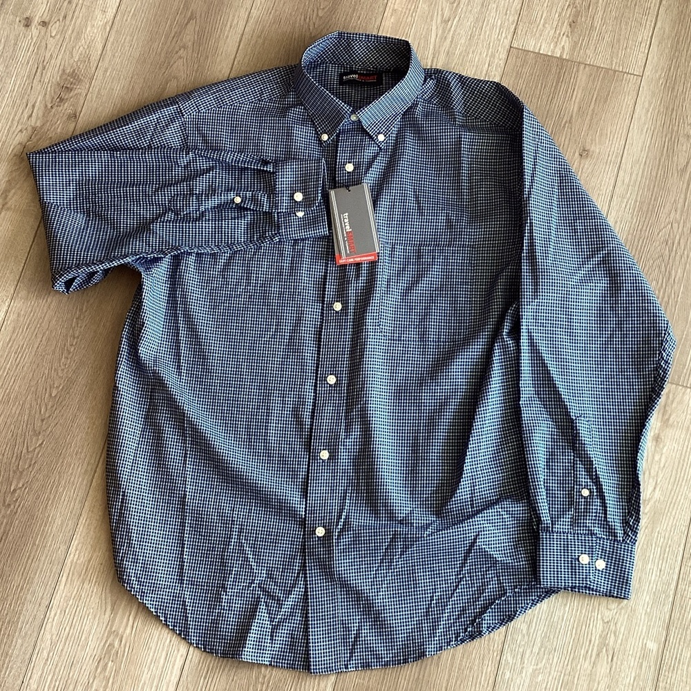 BNWT Roundtree & Yorke Travel Smart Men’s dress shirt Size L